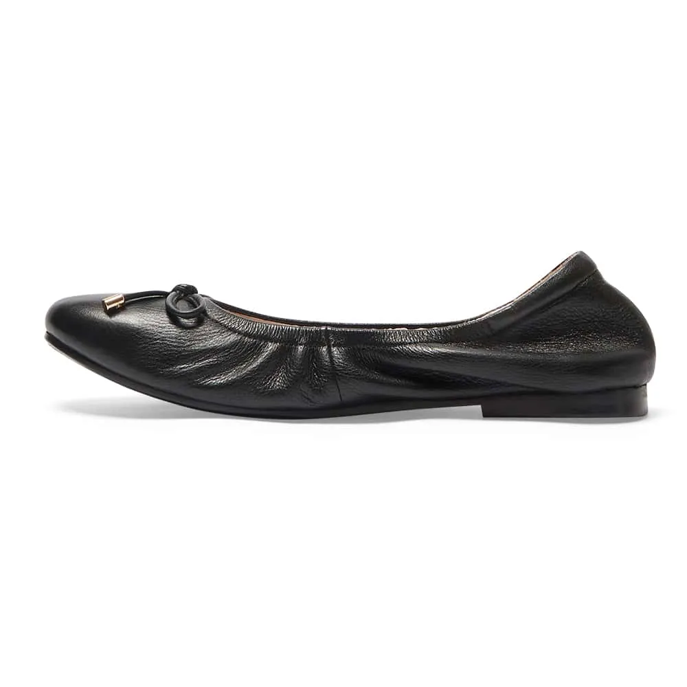 Allegra Flat in Black Leather