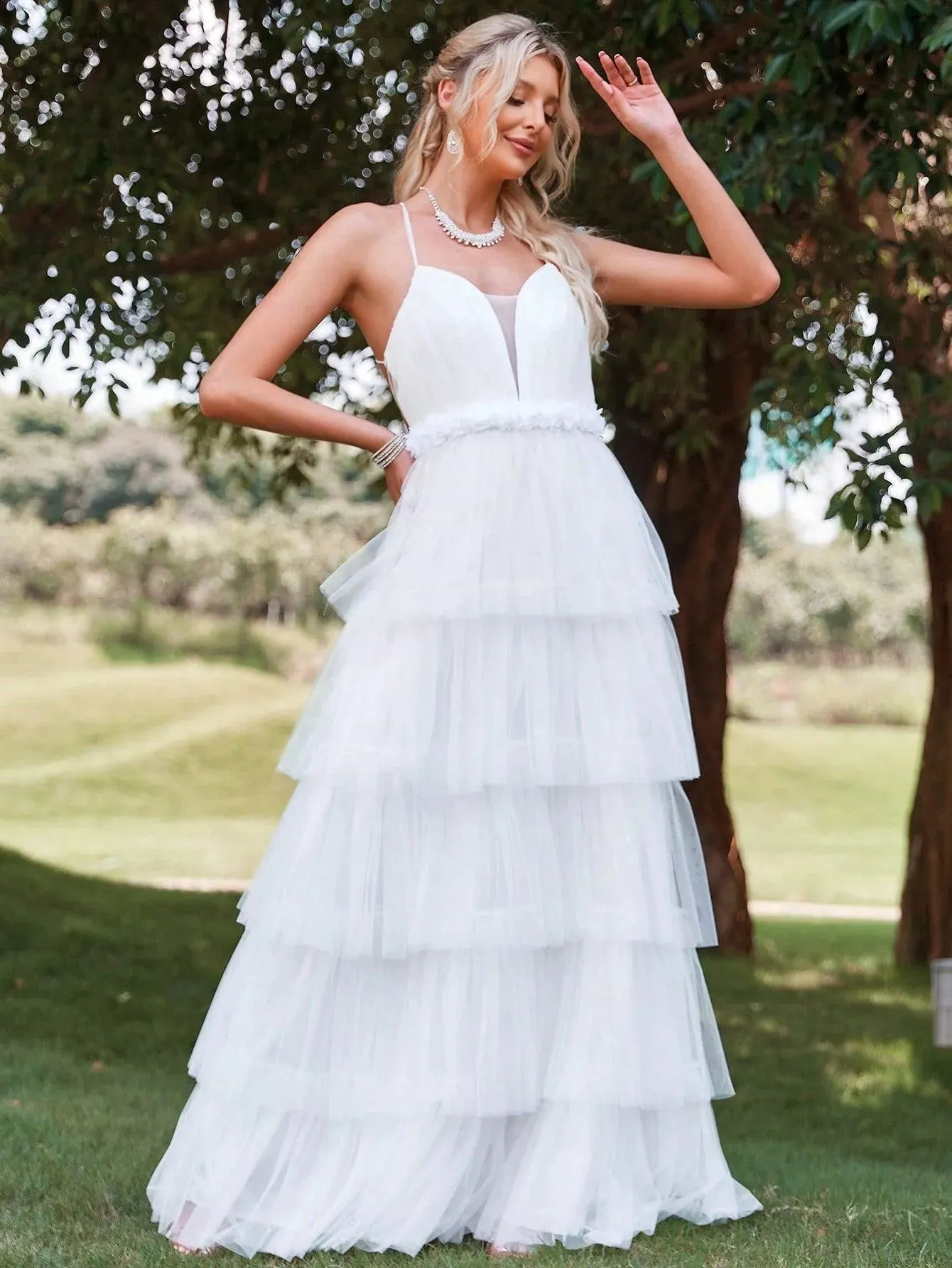 Cascading Ruffle Mesh Cami Wedding Dresses（Headpiece Not Included）