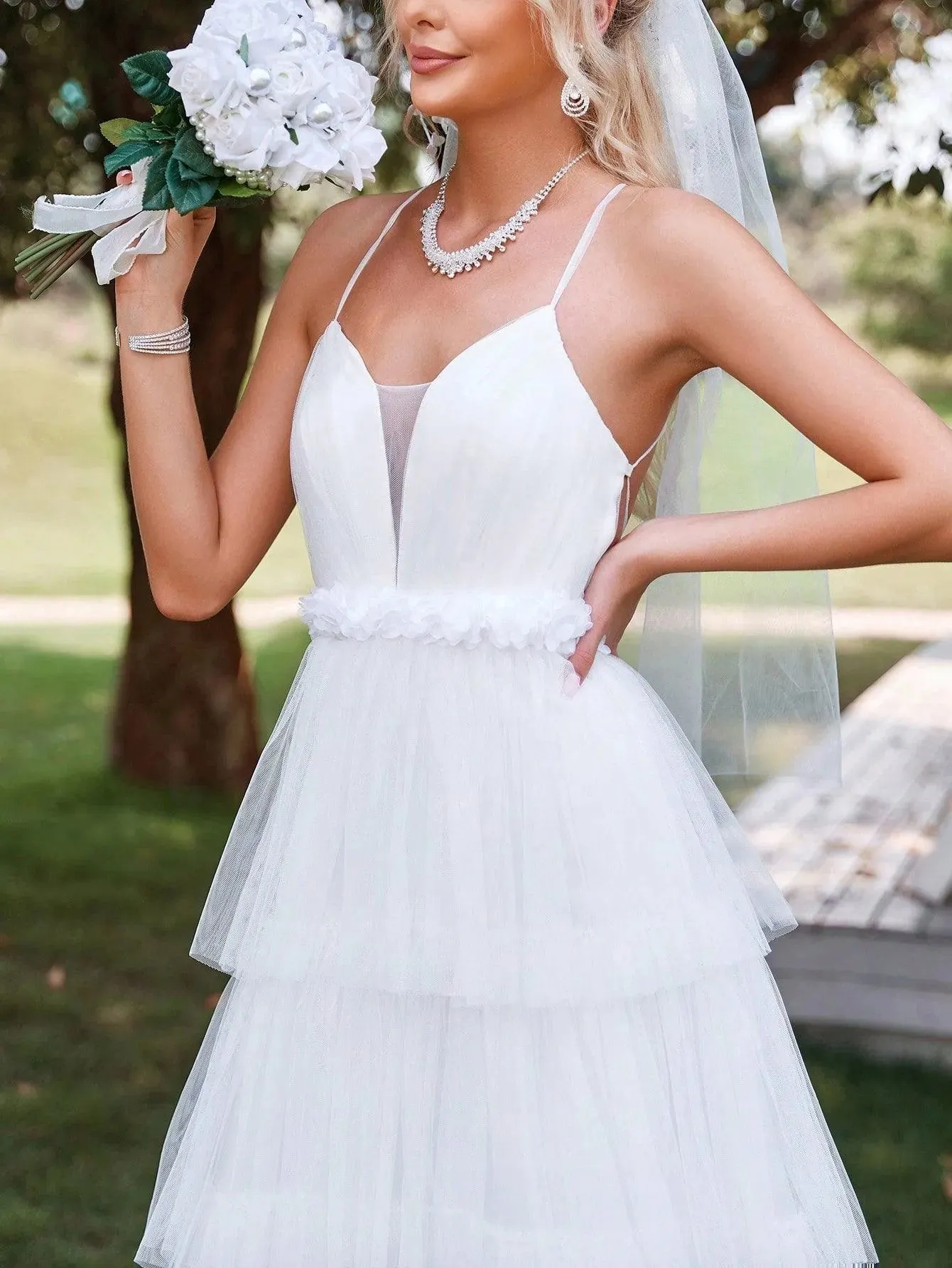 Cascading Ruffle Mesh Cami Wedding Dresses（Headpiece Not Included）