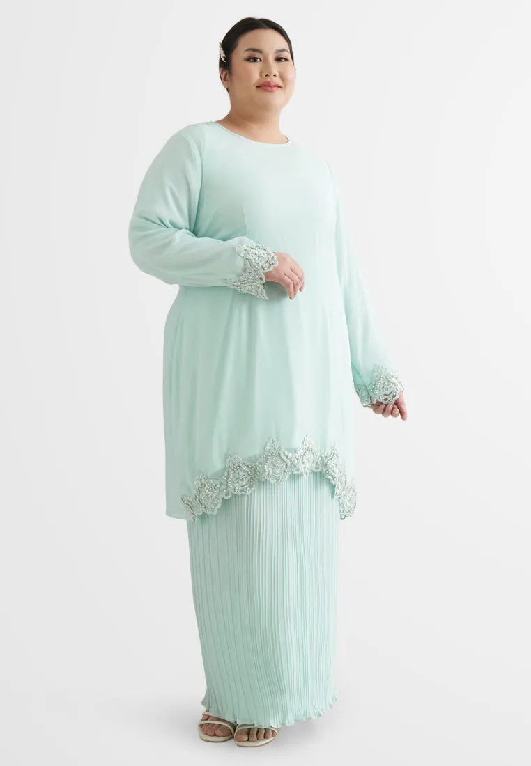 Cherish Romance Pleated Skirt Lace Kurung Set