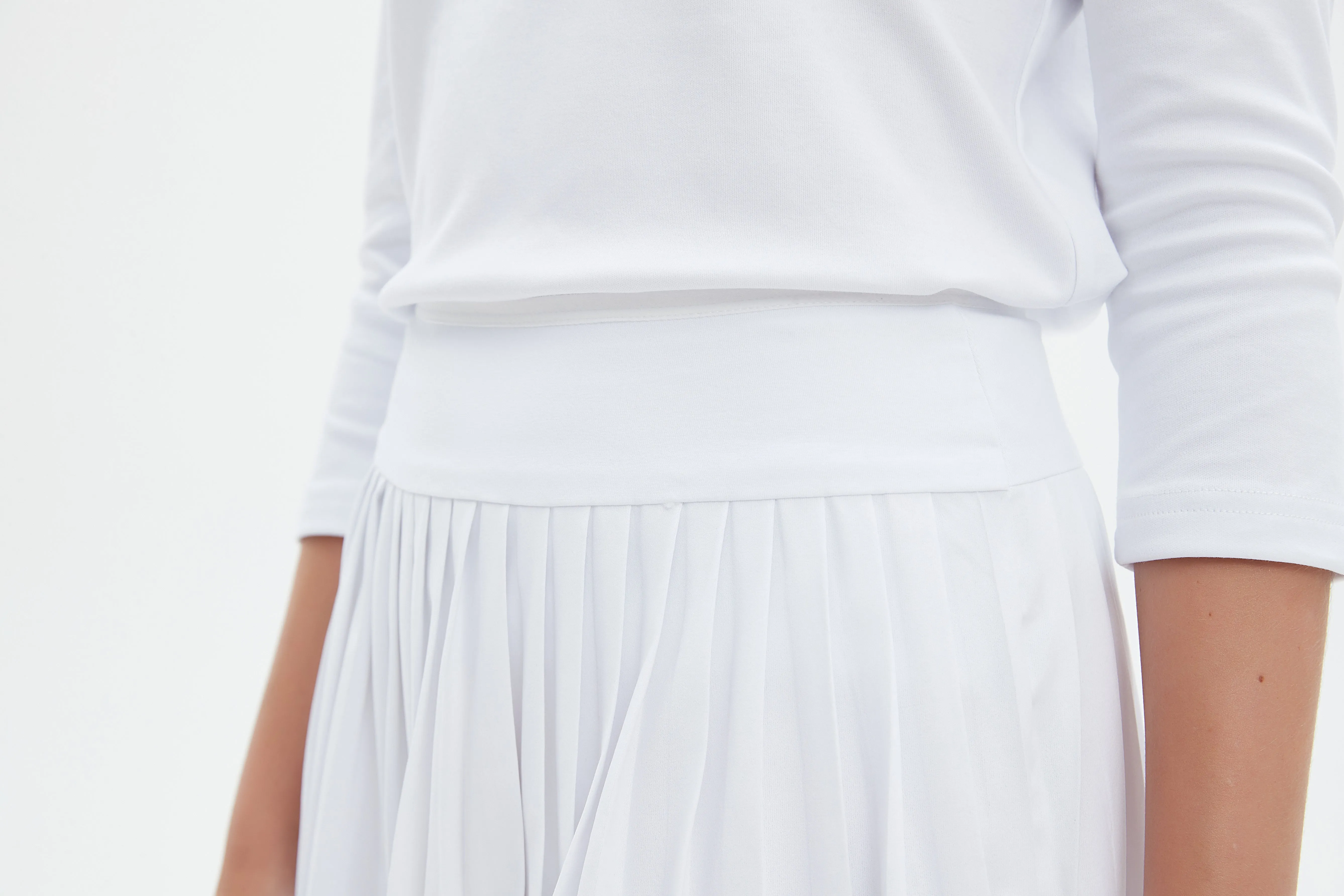 MM MINI PLEATS - WHITE.