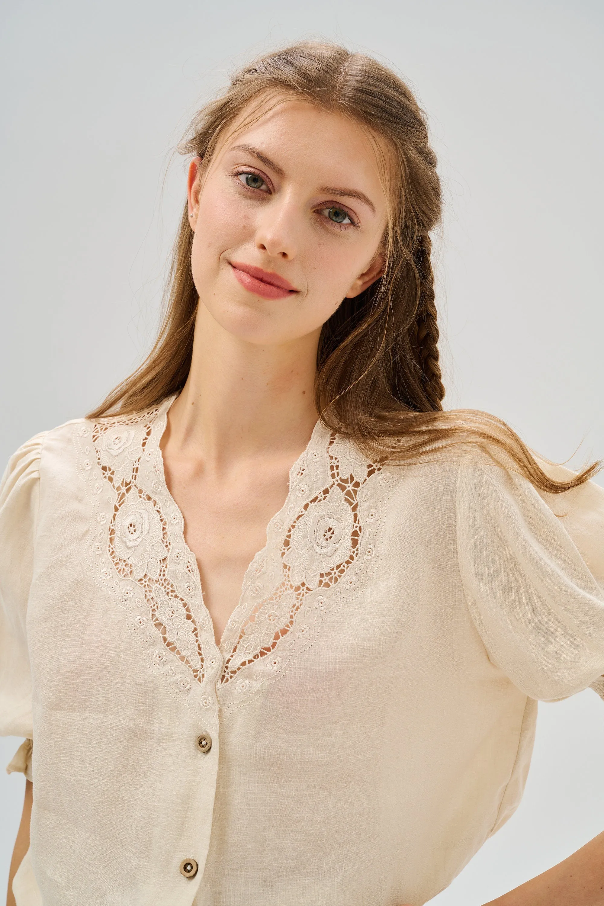 Summer 17 | openwork 100% linen blouse with lace